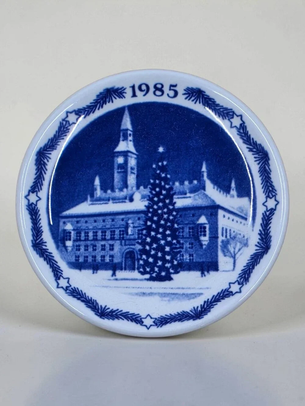 Royal Copenhagen 1985 Annual Ornament Townhall Of Copenhagen Denmark